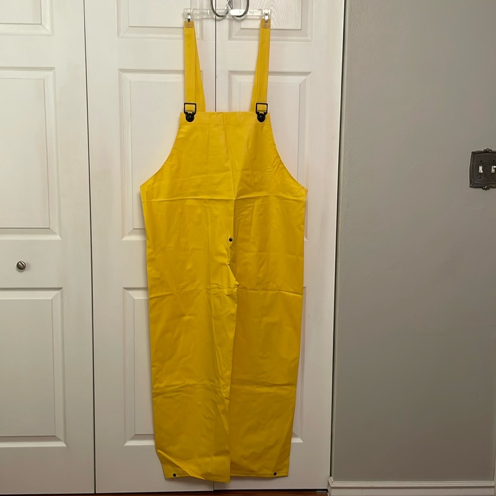 ✔️NEW River City Yellow RainWear XXL Bib Overalls Waterproof NEVER USED